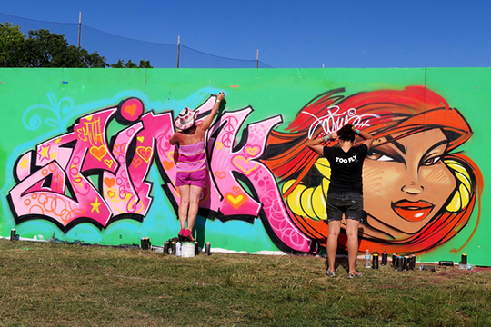 lady-pink-and-toofly-graffiti